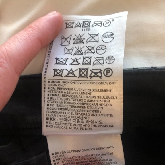 Banana Republic leatherette shorts - Picture 3 of 7